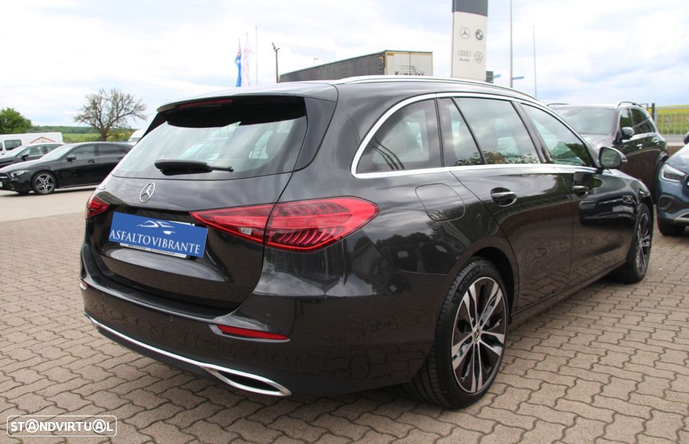 Mercedes-Benz C 300 e T 9G-TRONIC Avantgarde - 4