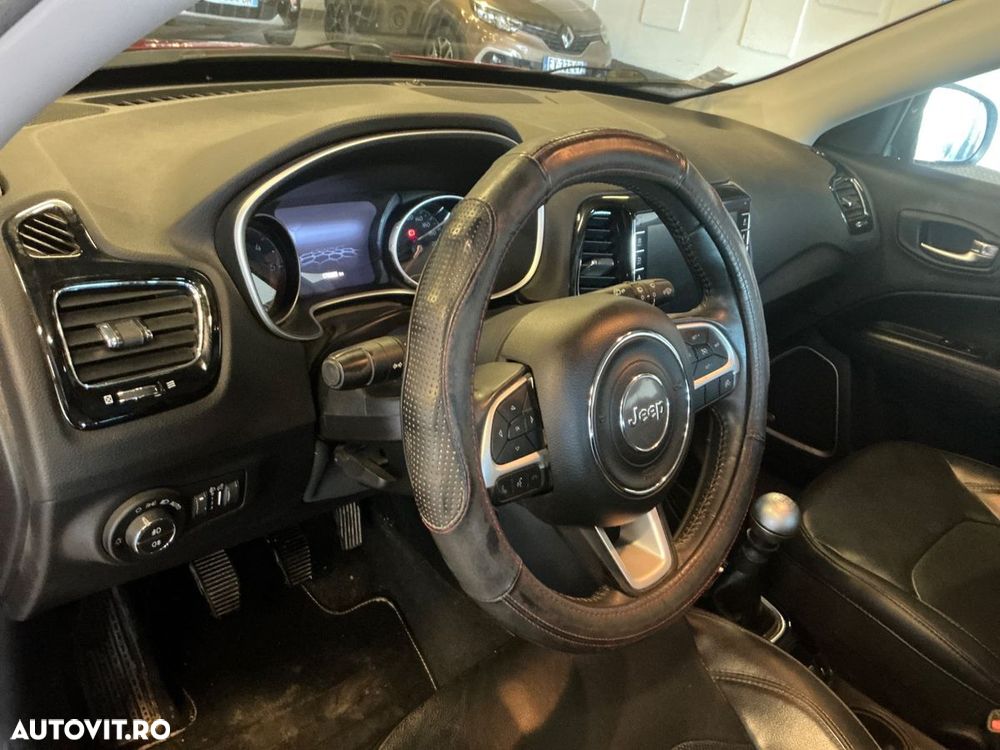 Jeep Compass - 14