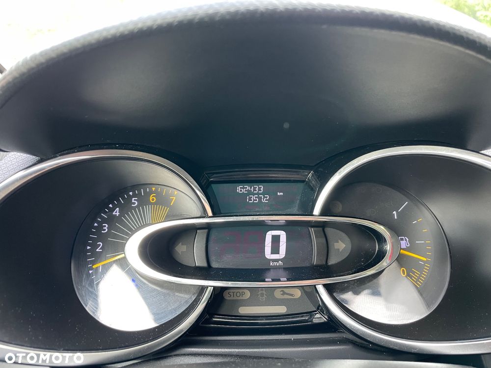 Renault Clio - 22