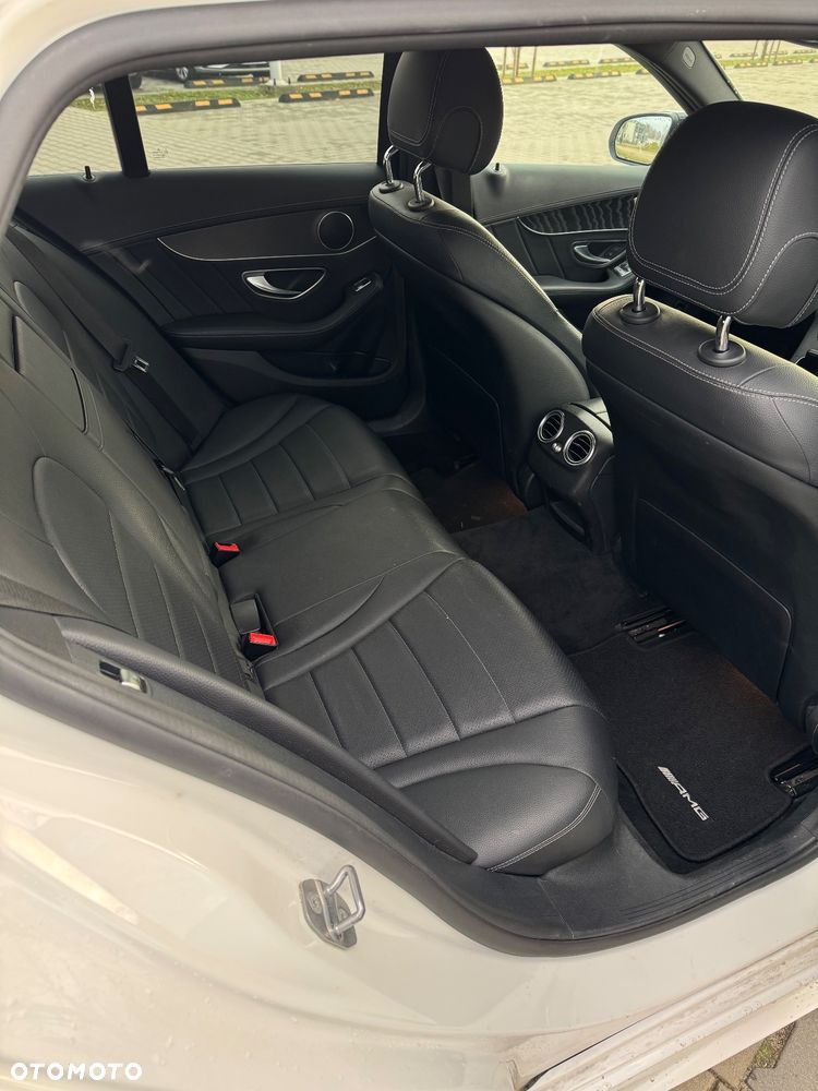 Mercedes-Benz Klasa C 200 4-Matic 9G-TRONIC - 10