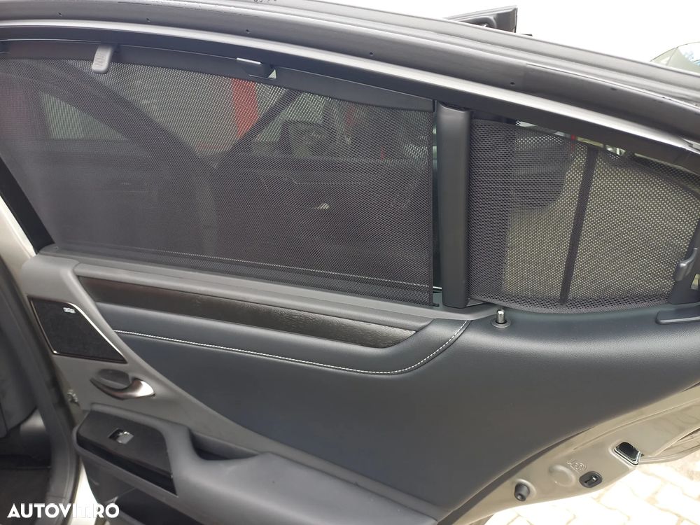 Lexus Seria ES 300h 2.5 TNGA HV 25H- 4X2 CVT Luxury - 39