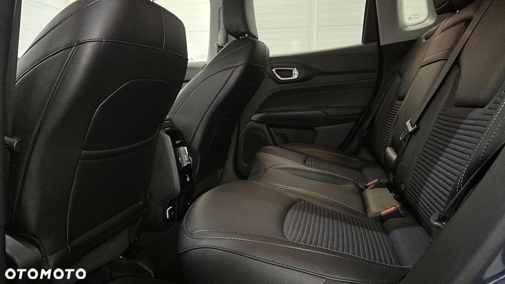 Jeep Compass - 17