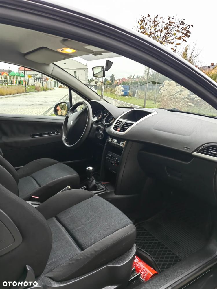Peugeot 207 - 5
