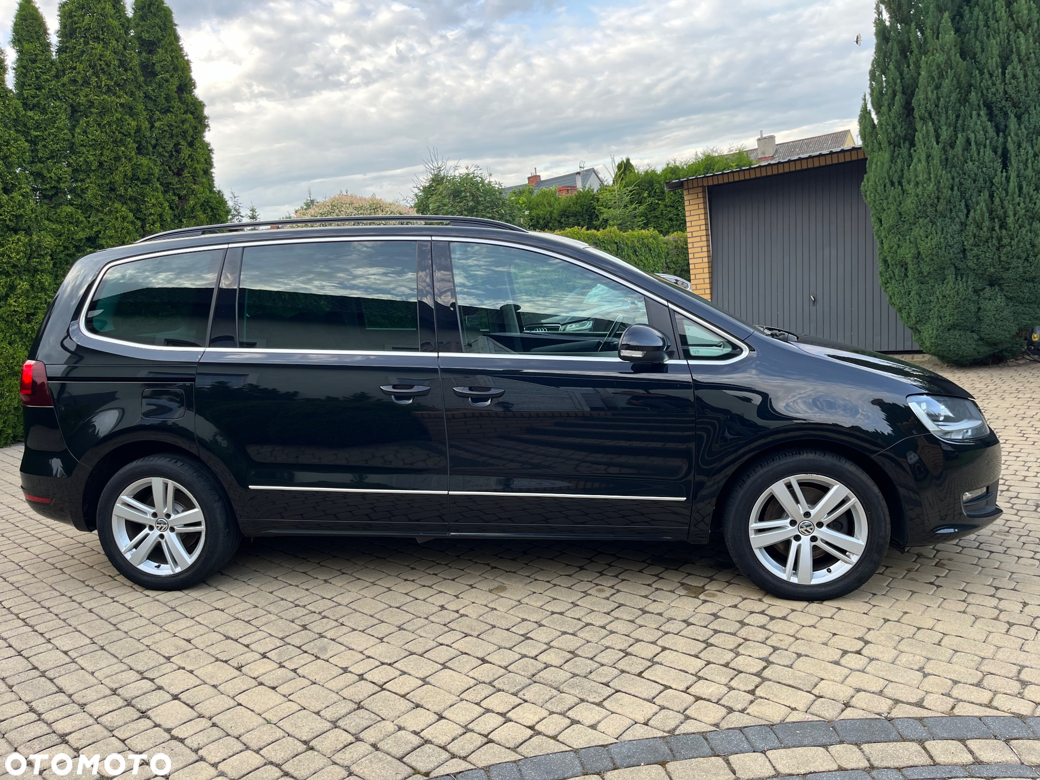 Volkswagen Sharan 2.0 TDI DSG Comfortline United - 21