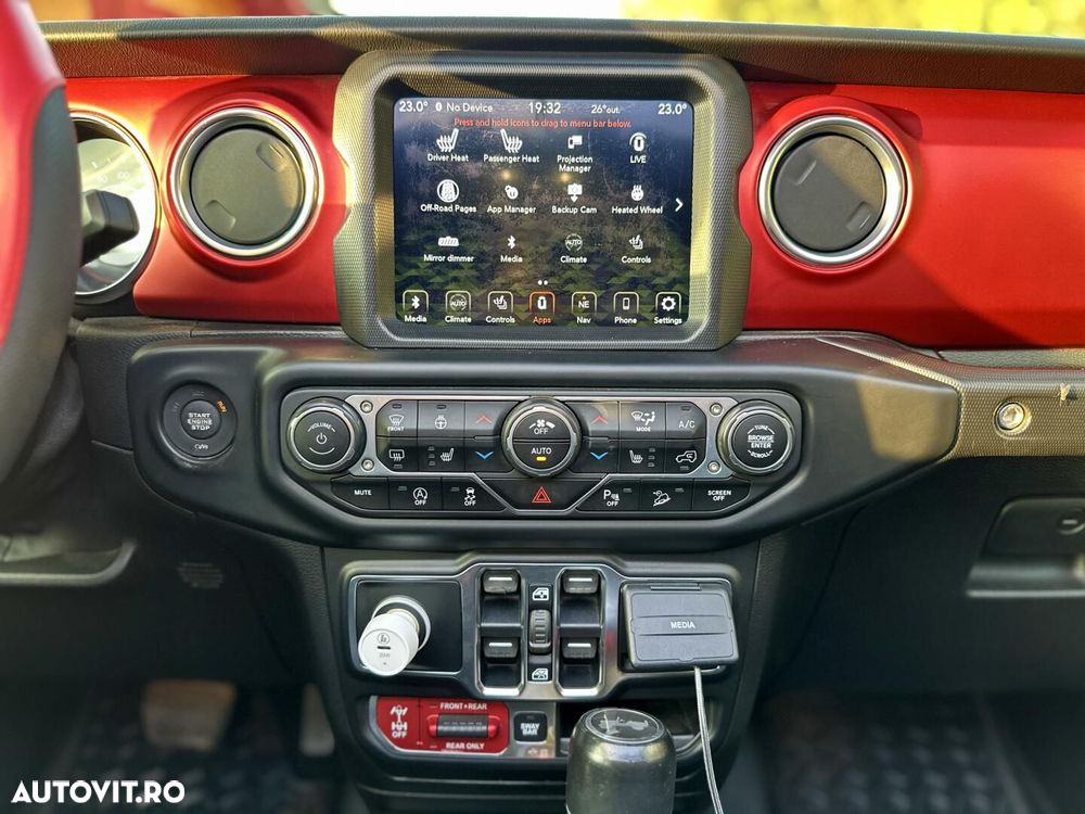 Jeep Wrangler - 25