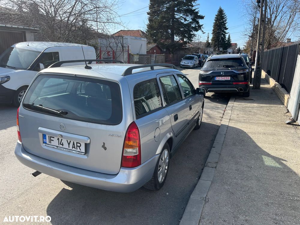 Opel Astra 1.6 - 5