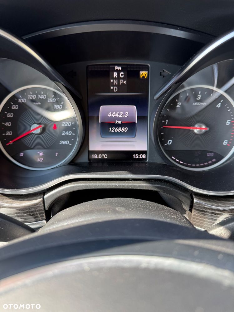 Mercedes-Benz Klasa V 300 d Extralang 9G-TRONIC - 22