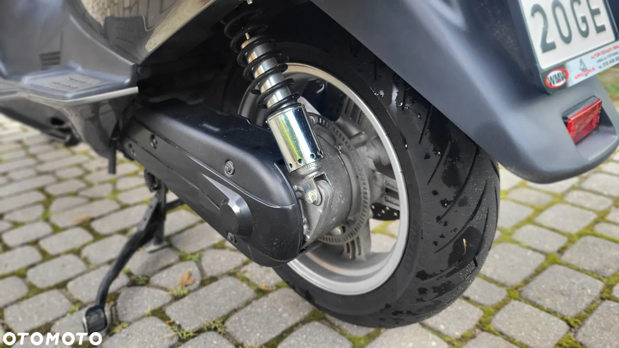 Suzuki Burgman - 14
