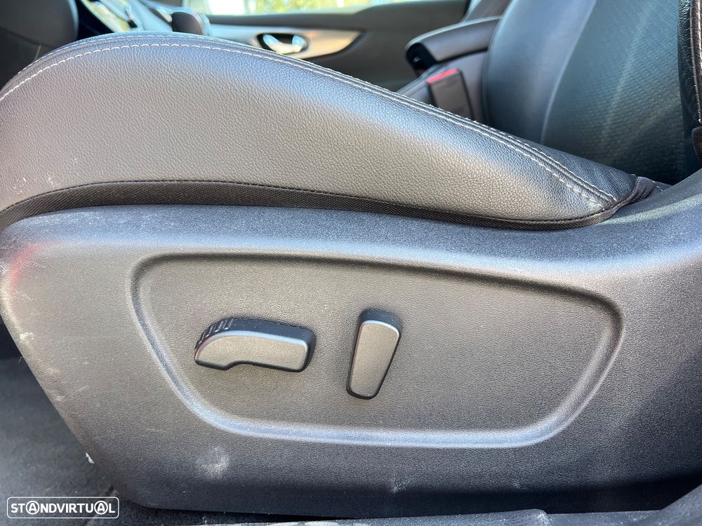 Nissan Qashqai 1.3 DIG-T Tekna DCT - 27