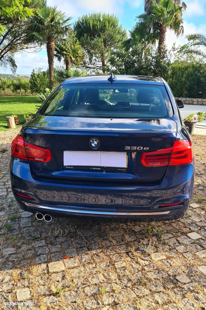BMW 330 e iPerformance Line Luxury - 8