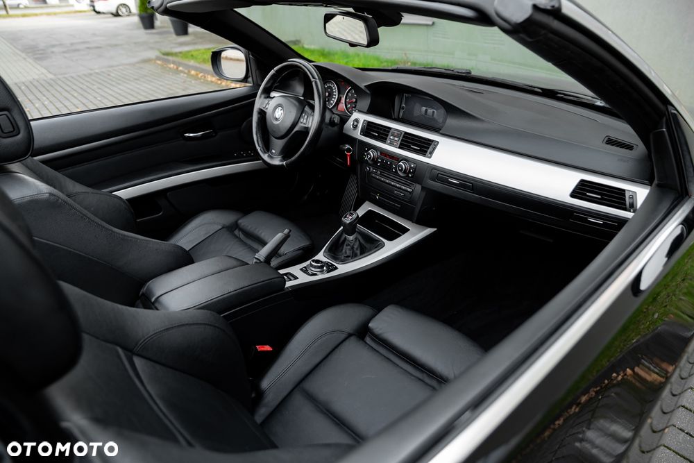BMW Seria 3 325i Cabrio M Sport Edition - 35