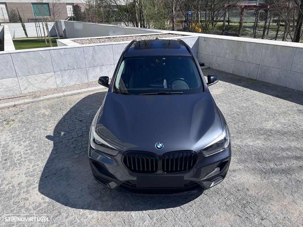 BMW X1 16 d sDrive Auto Line Sport - 4