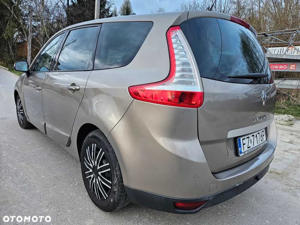 Renault Grand Scenic 1.6 16V 110 Dynamique - 5