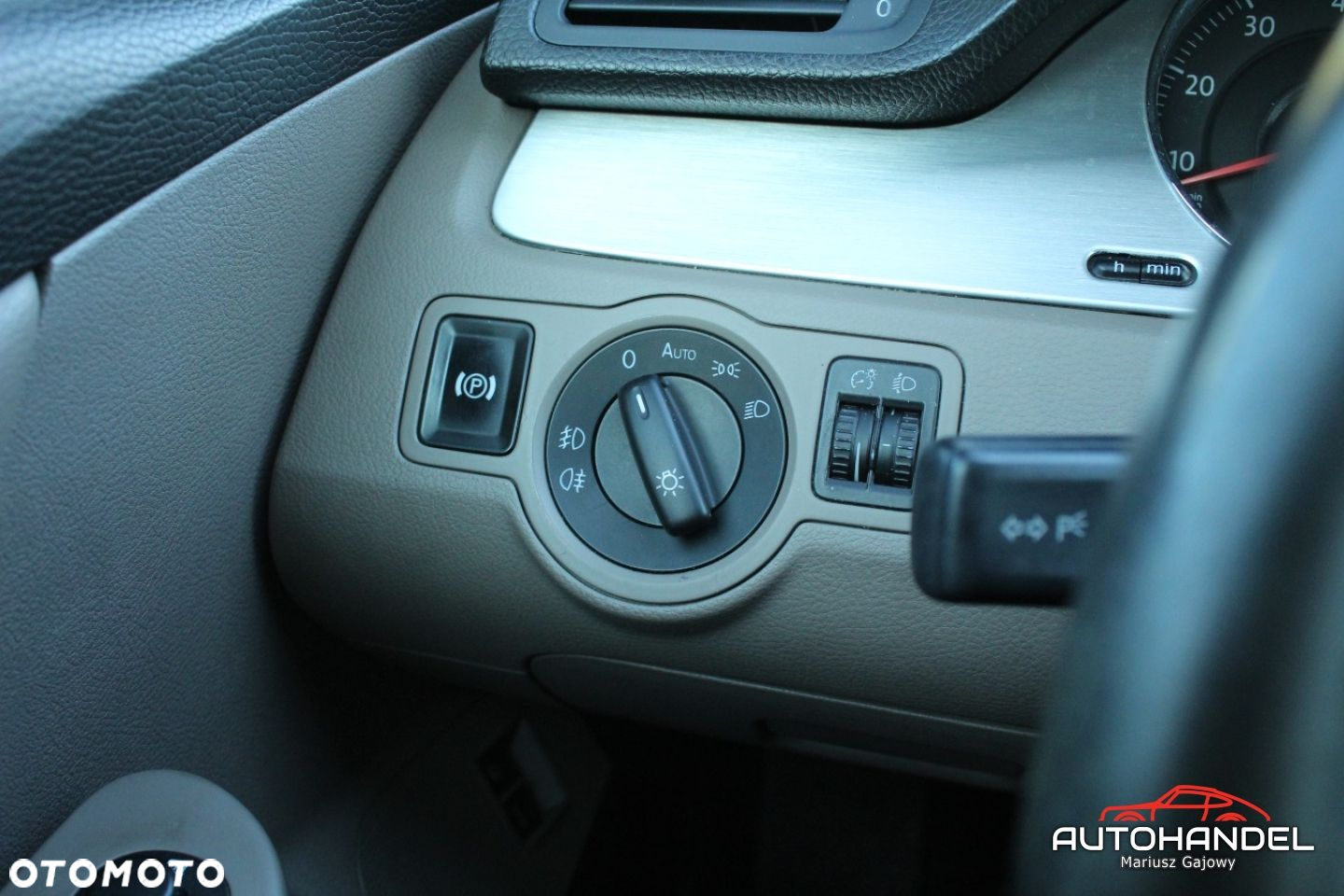 Volkswagen Passat - 12