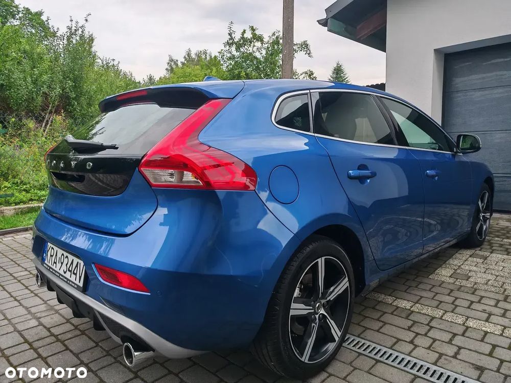 Volvo V40 D2 Drive-E SCR R-Design Momentum - 11