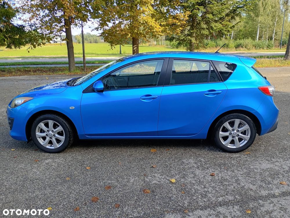 Mazda 3 1.6 Exclusive + - 2
