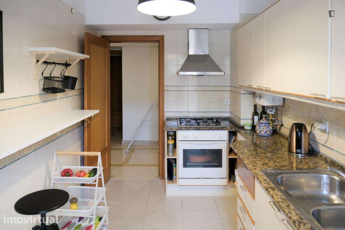 Apartamento com 1 quartos - localizado em Sete Rios Lisbon - Grande imagem: 5/14