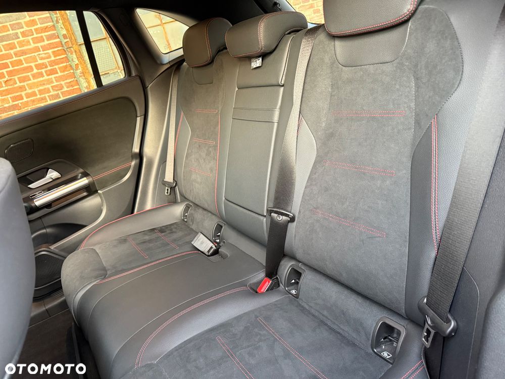 Mercedes-Benz EQA 250 66.5kWh AMG Line - 16