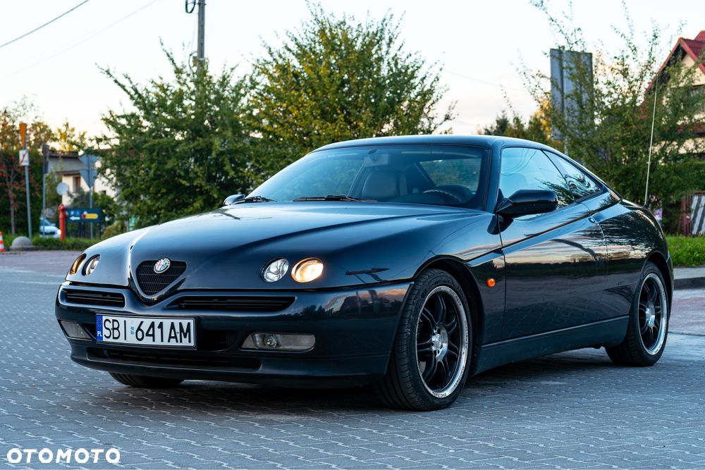 Alfa Romeo GTV - 3