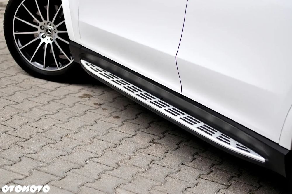Mercedes-Benz GLE 300 d 4Matic 9G-TRONIC AMG Line - 17