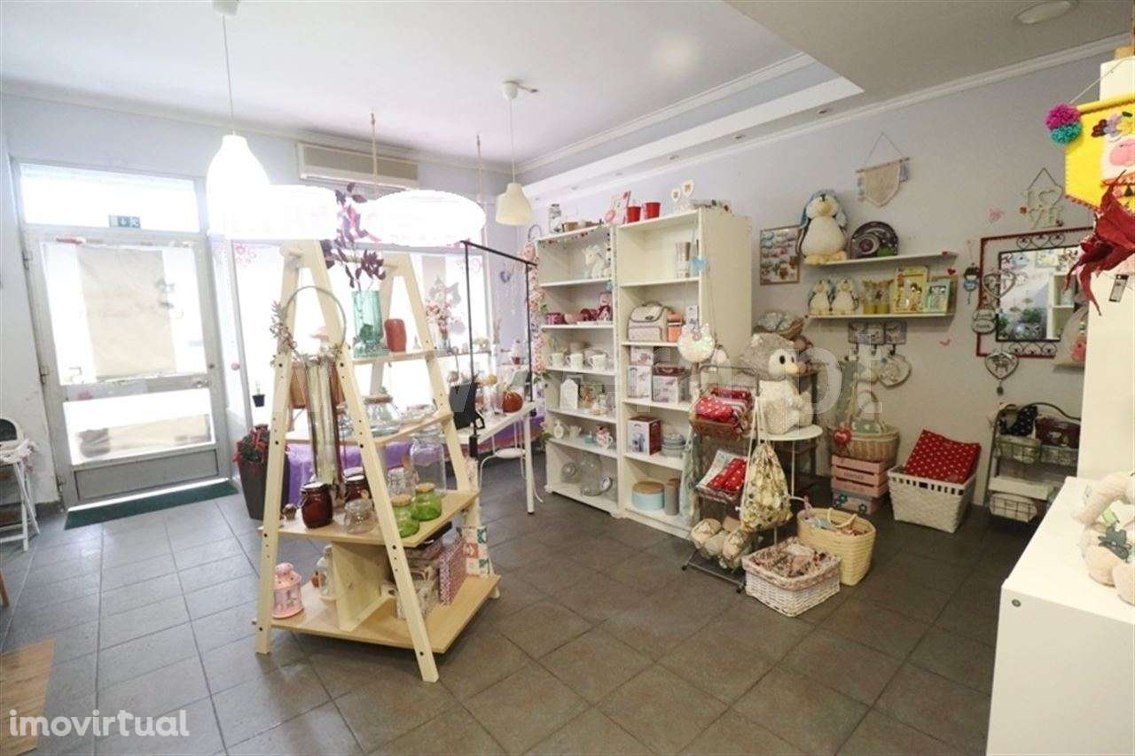 Loja com 63m²; Cruz de Pau - Grande imagem: 3/7