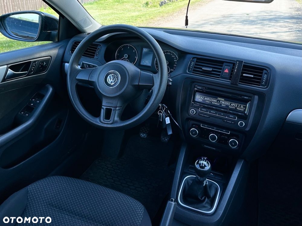Volkswagen Jetta 1.6 TDI Comfortline - 7