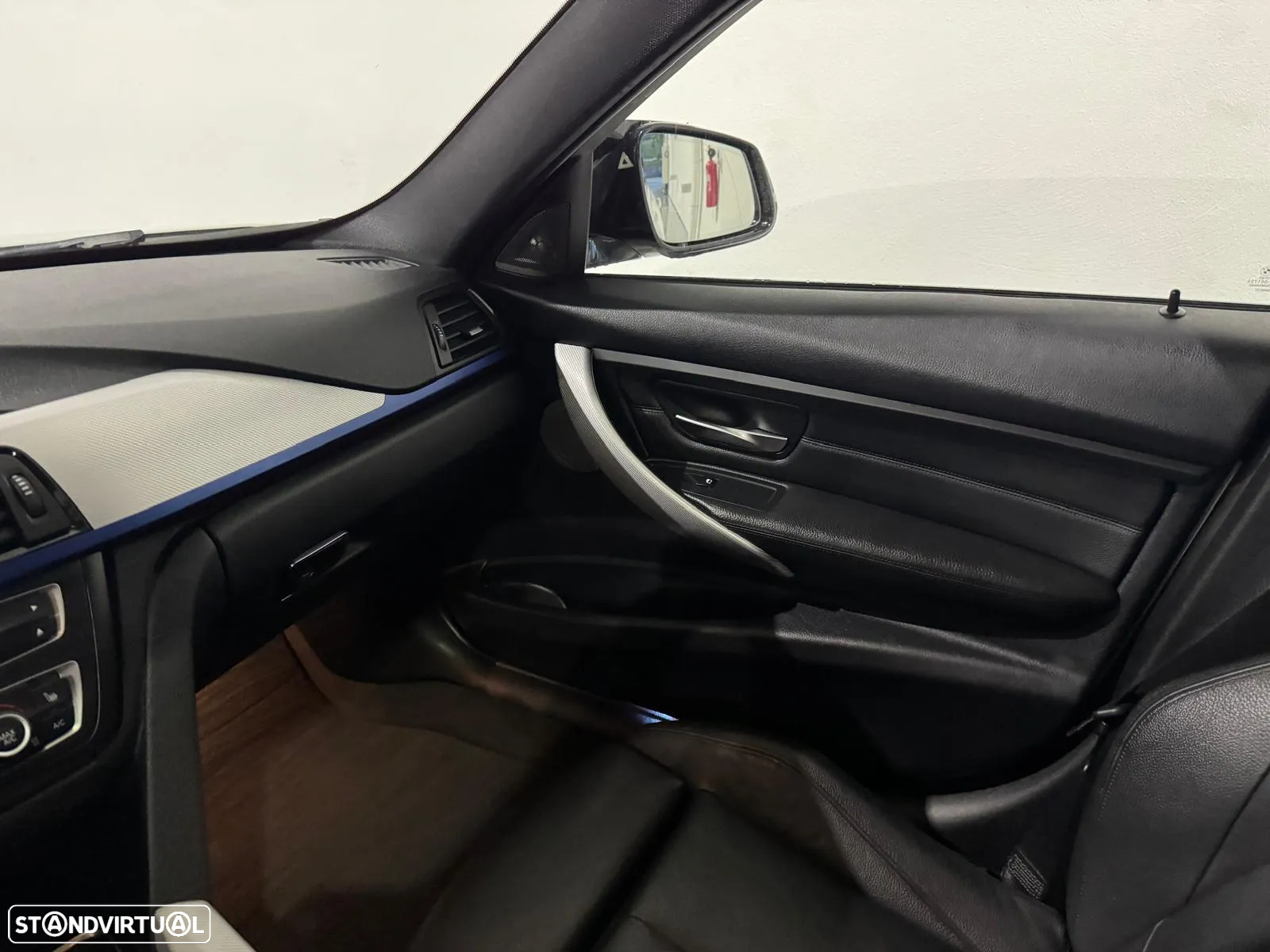 BMW 335 i Auto Pack M - 22