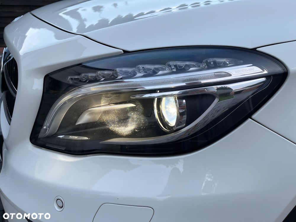 Mercedes-Benz GLA 250 7G-DCT - 8