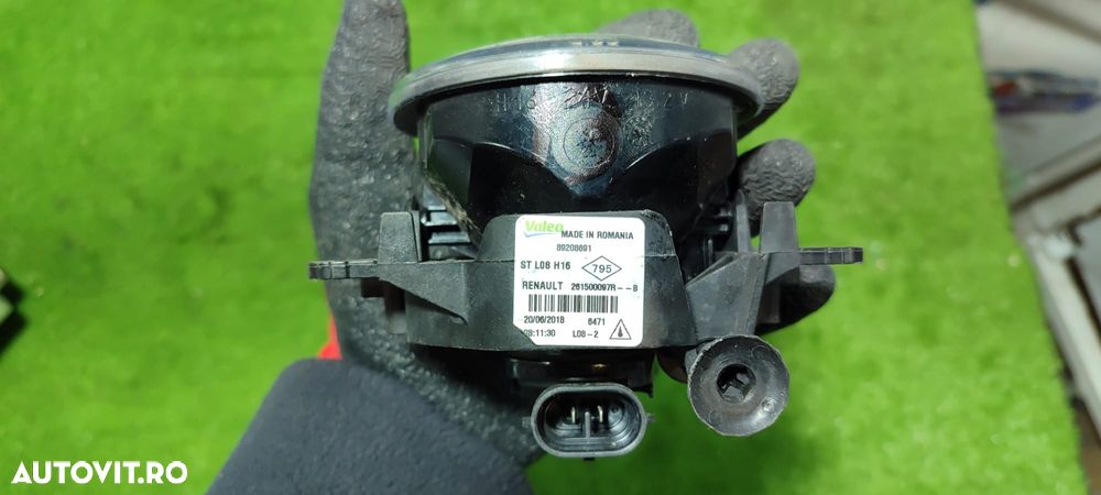 PROIECTOR CEATA RENAULT CLIO 4 (IV) / MEGANE 3 (III) FACELIFT / CAPTUR / ZOE / DACIA LOGAN 2 / SANDERO 2 / DUSTER COD OEM 261500097R / 89208691 2012-2021 (5G2) - 5