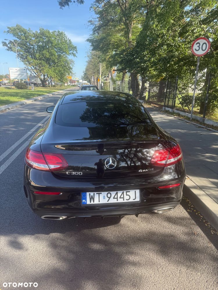 Mercedes-Benz Klasa C 300 9G-TRONIC - 5
