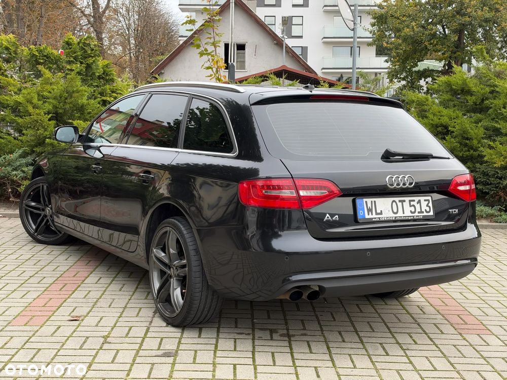 Audi A4 Avant 2012 photo 3