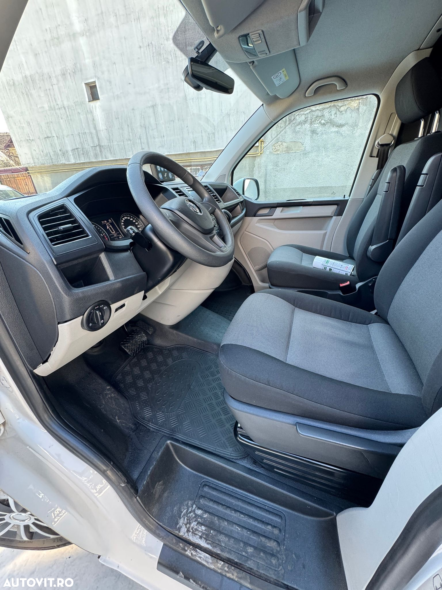 Volkswagen Transporter - 5