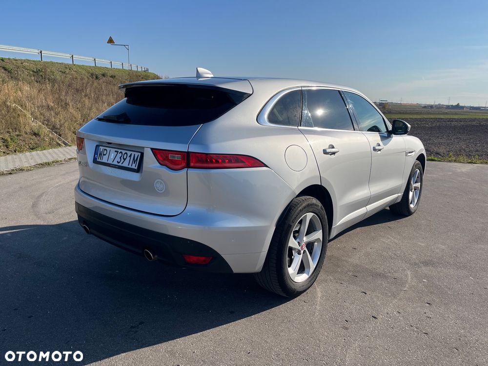 Jaguar F-Pace 30t AWD 300 Sport - 4