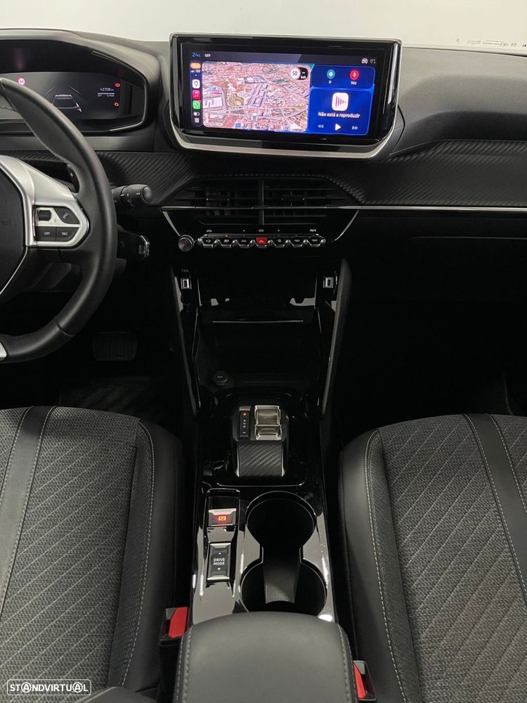 Peugeot 2008 1.2 Hybrid Allure e-DCS6 - 28