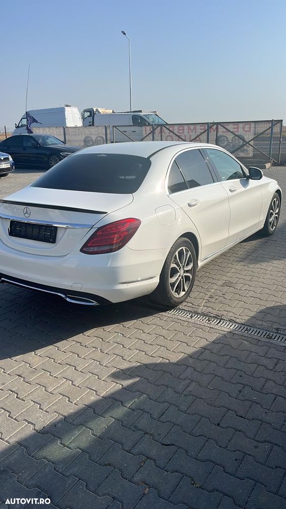 Dezmembram Mercedes Benz C220 w205 din 2014 - 3