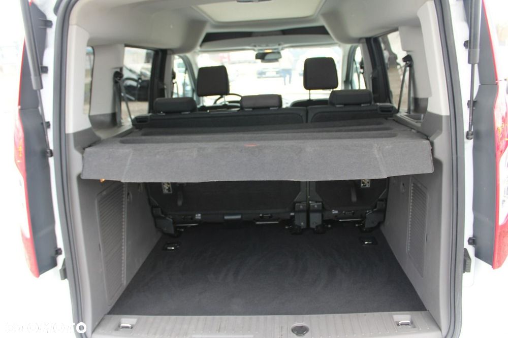 Ford Tourneo Connect - 12