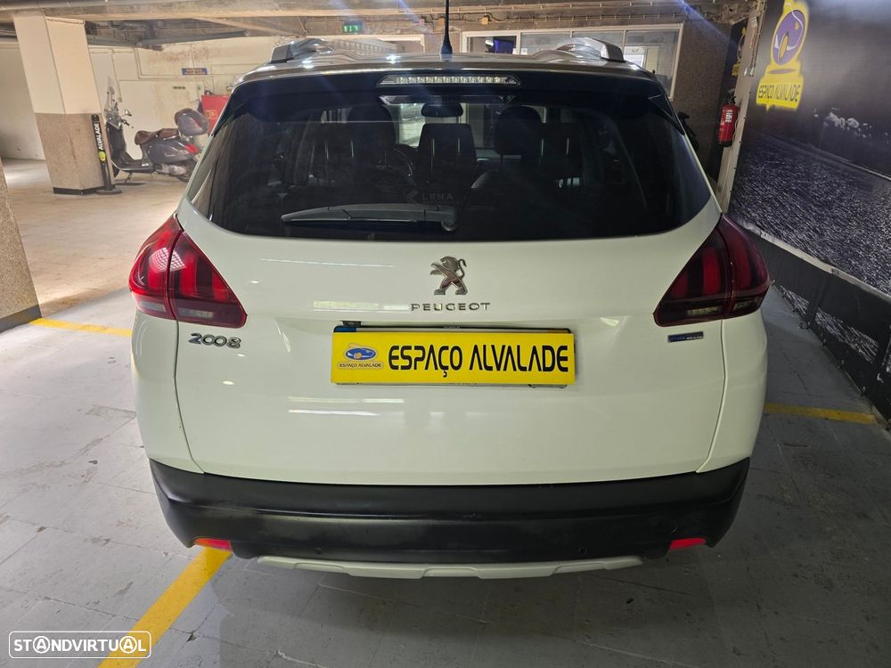 Peugeot 2008 1.2 PureTech Allure - 5
