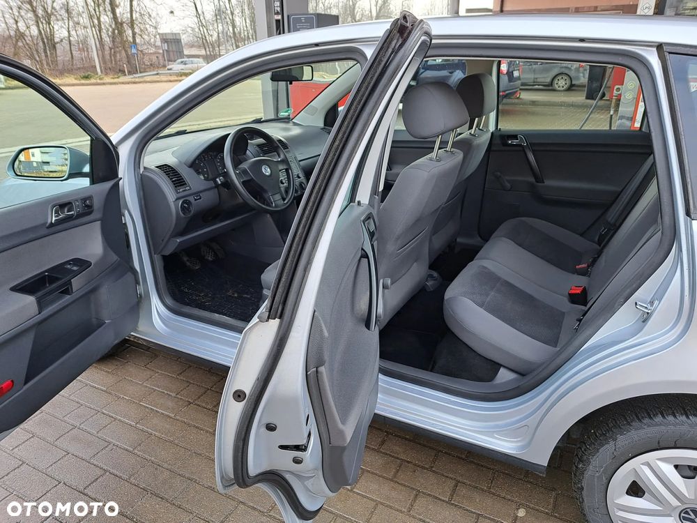 Volkswagen Polo - 13