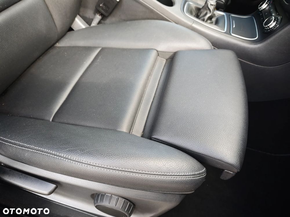 Mercedes-Benz Klasa B 180 BlueEFFICIENCY Edition - 17