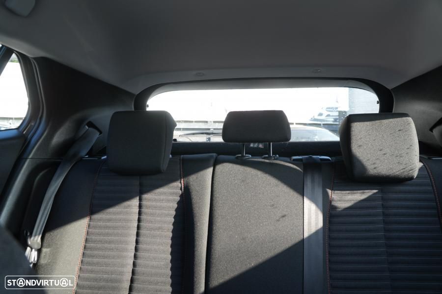 Peugeot 2008 1.2 PureTech Active Pack EAT8 - 9