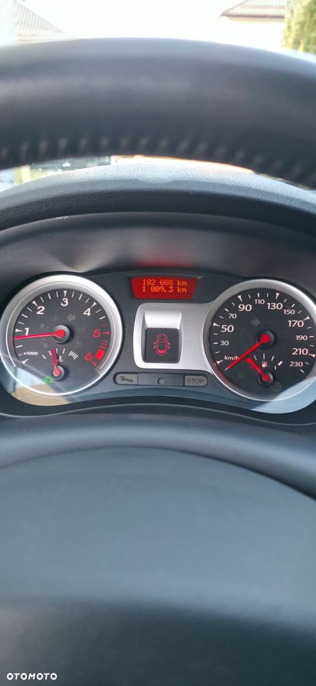 Renault Clio - 8