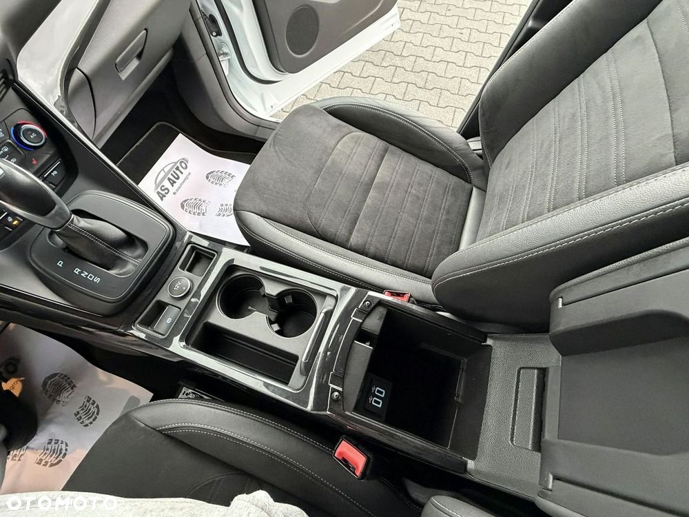Ford Kuga 2.0 TDCi 4x4 ST-Line - 22
