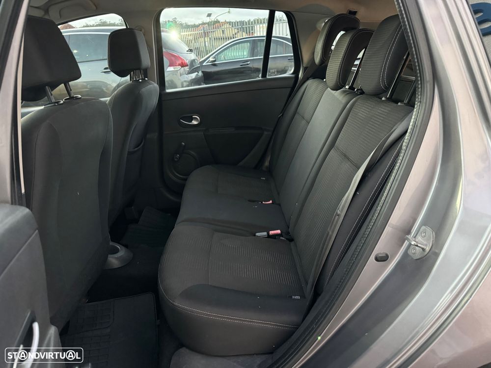 Renault Clio Break 1.2 16V Dynamique - 12