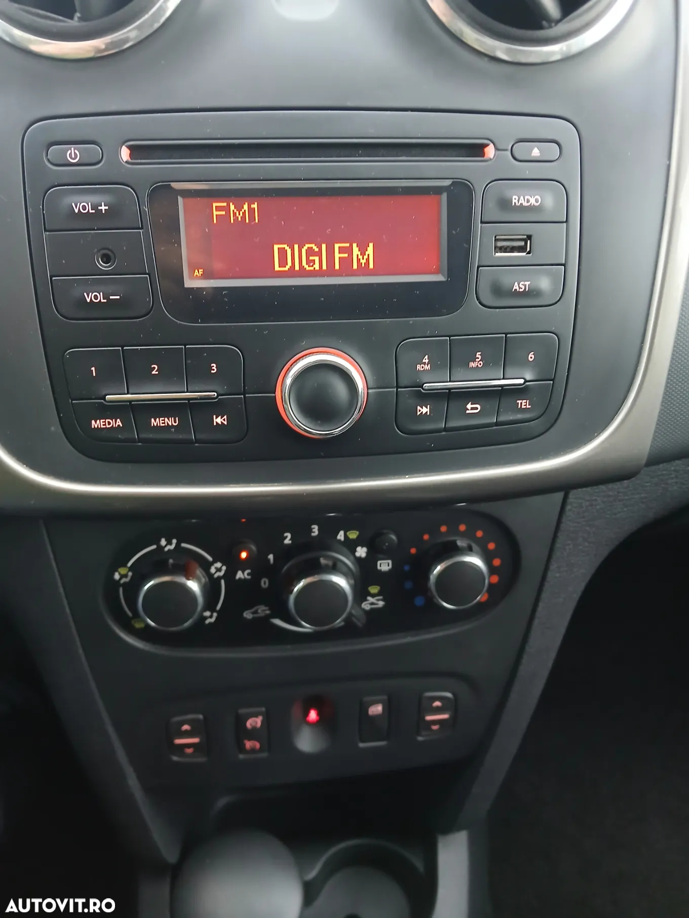 Dacia Sandero 0.9 Stepway - 10