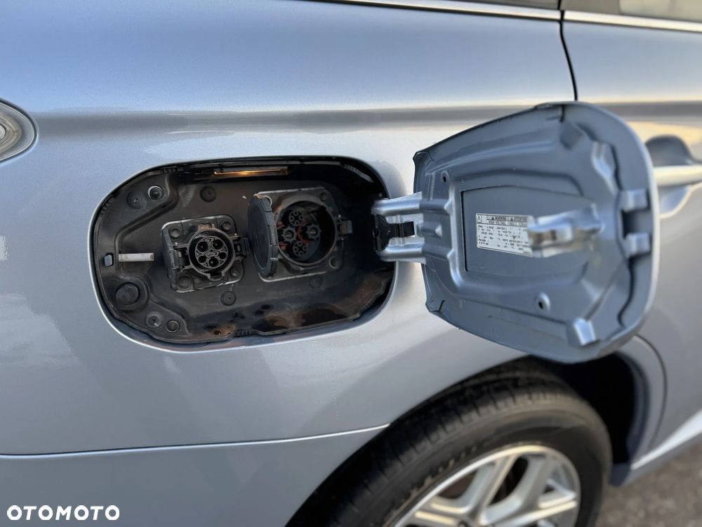 Mitsubishi Outlander 2.0 4WD Top - 13