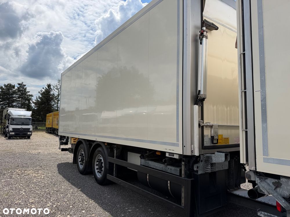 Mercedes-Benz ATEGO - 27