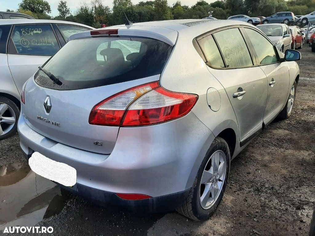 Macara geam stanga fata Renault Megane 3 2009 HATCHBACK 1.9 dCI - 7