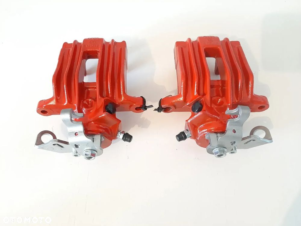 Zacisk tył Lewy Prawy  Golf IV 4 Bora Audi A3 III Audi TT Beetle Polo Fabia - 3