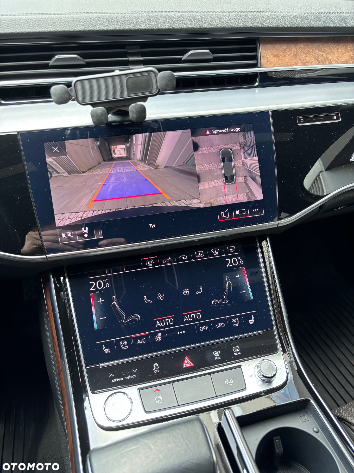 Audi A8 - 11