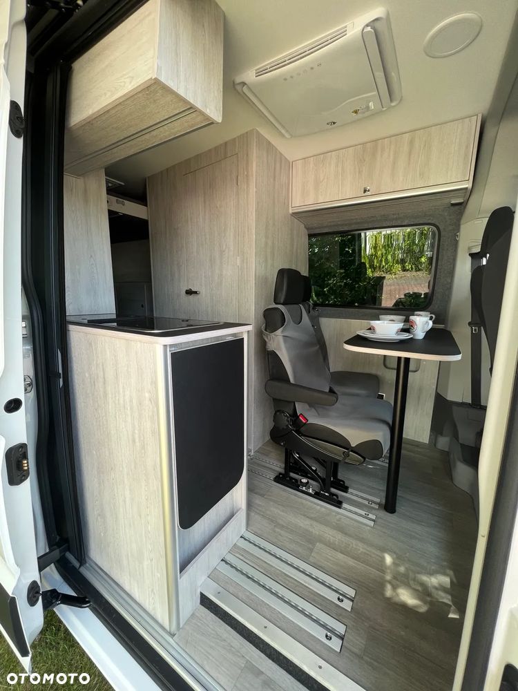 Volkswagen Crafter - 9